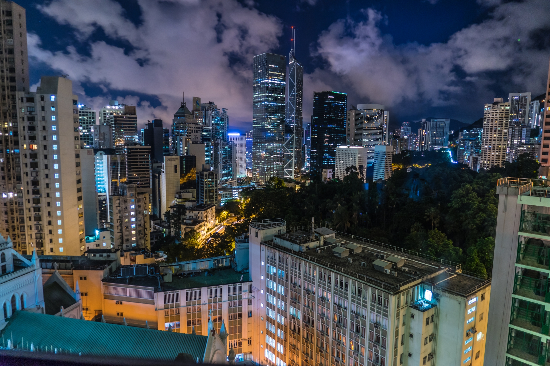 香港の夜景がきれいなプロポーズスポット