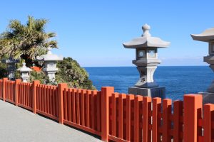 宮崎県の観光スポット　鵜戸神宮