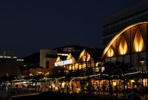 長崎県のプロポーズスポットとして人気の出島ワーフ