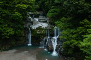 高知でプロポーズスポットとして人気の轟の滝