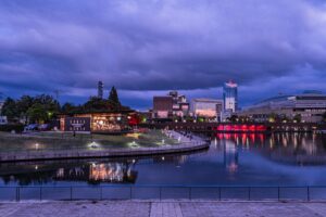 富山県でプロポーズスポットとして人気の富岩運河環水公園
