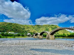 山口県でプロポーズスポットとして人気の錦帯橋